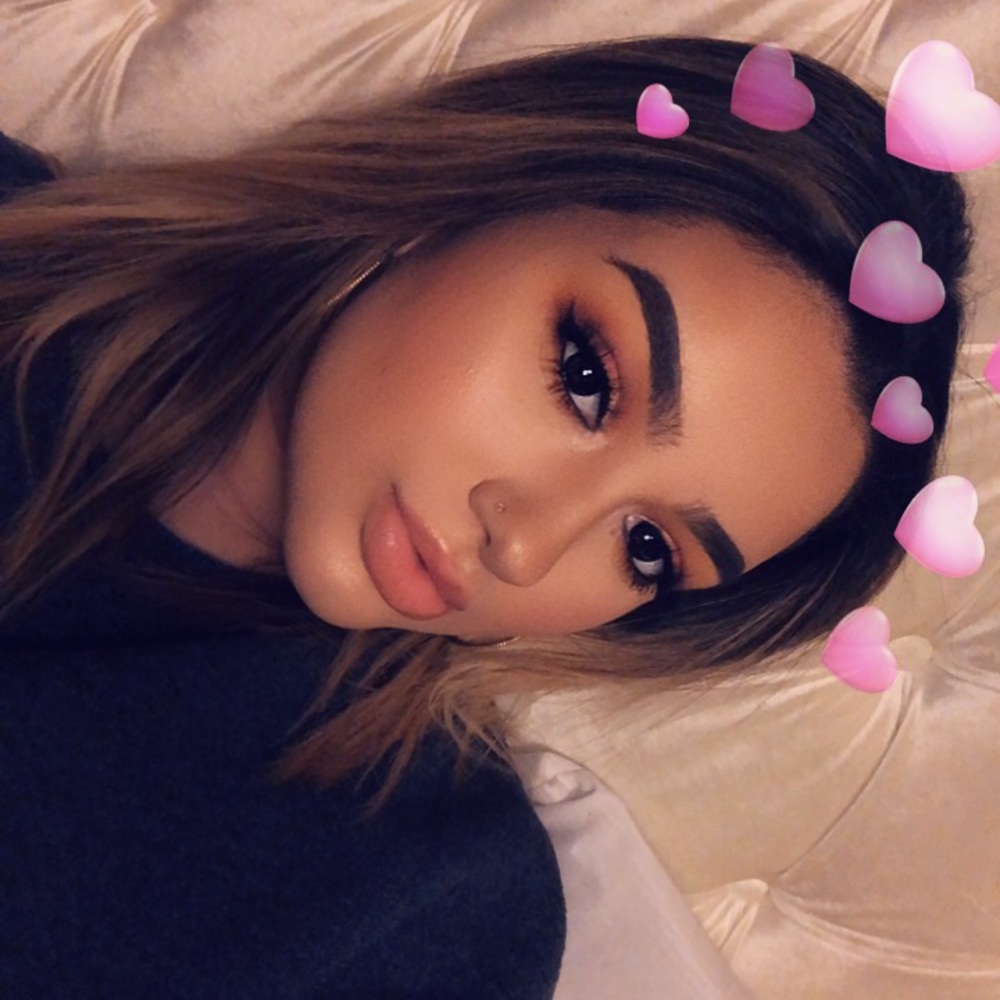 Meet your Posher, Kayla